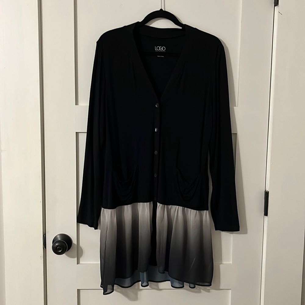 ⚫️ Closet closing! LOGO Button front cardigan - Size L